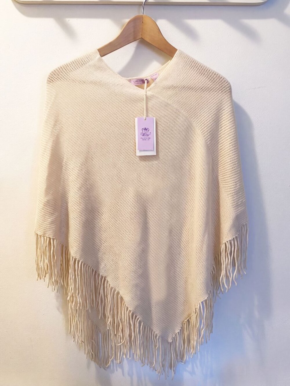 Calypso St. Barth 100% Cashmere Fringe Poncho – NWT - in perfect condition
